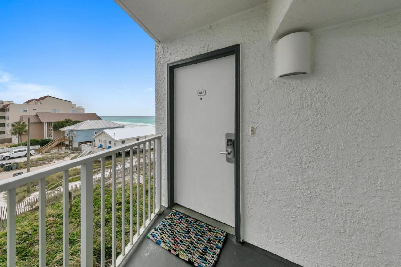 Mainsail 131 - Beachfront 2Br With Free Seasonal Beach Service Destin Exterior photo