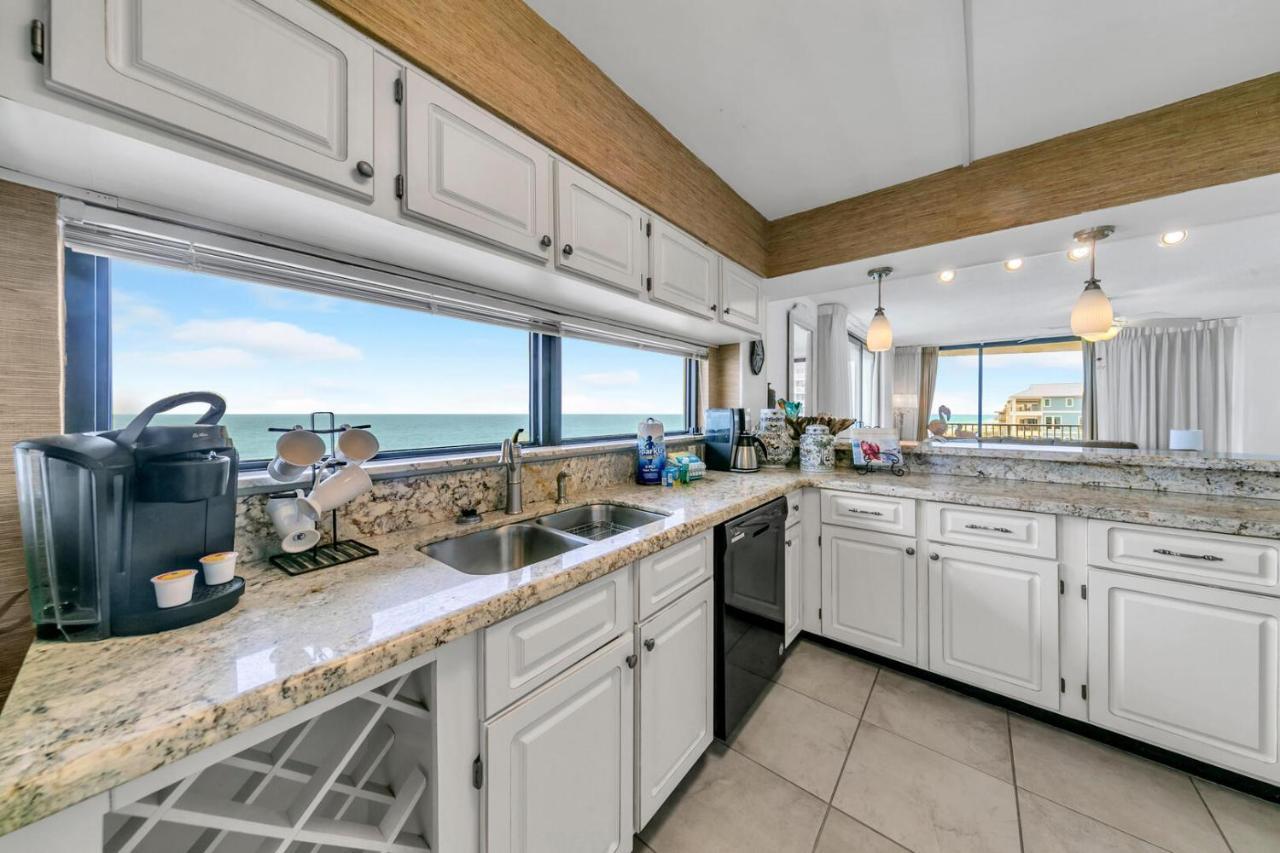 Mainsail 131 - Beachfront 2Br With Free Seasonal Beach Service Destin Exterior photo